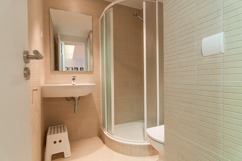 Apartment Weflating Diagonal